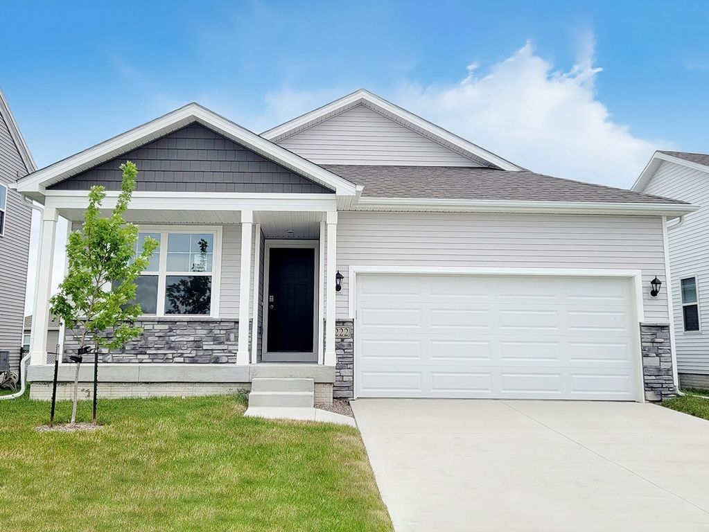 2209 N 7TH Street, Indianola, IA 50125