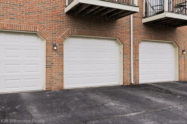 9519 Lakeside Drive 91, Ypsilanti Charter Township, MI 48197