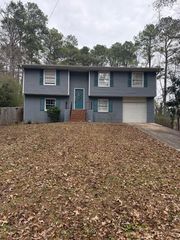 657 Overlook Court, Jonesboro, GA 30238
