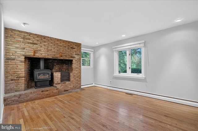 73 SHADY GROVE CIR, Doylestown, PA 18901