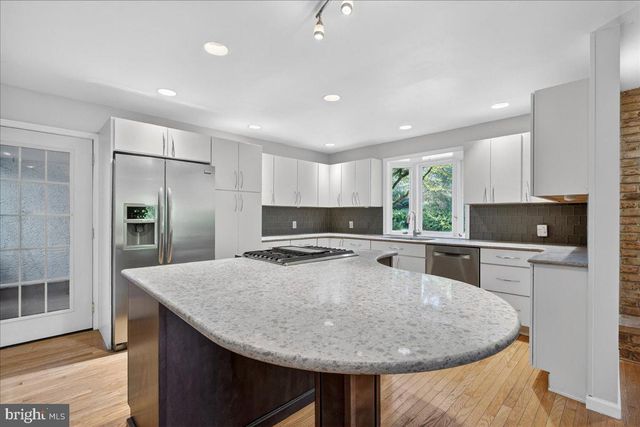 73 SHADY GROVE CIR, Doylestown, PA 18901