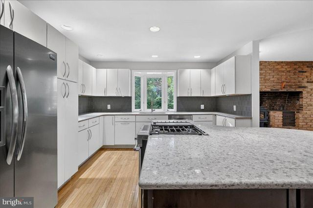 73 SHADY GROVE CIR, Doylestown, PA 18901