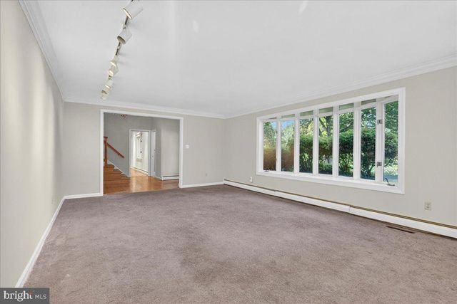 73 SHADY GROVE CIR, Doylestown, PA 18901