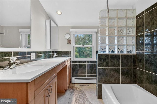 73 SHADY GROVE CIR, Doylestown, PA 18901