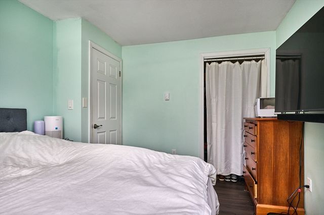 71 Ann St, Chicopee, MA 01020