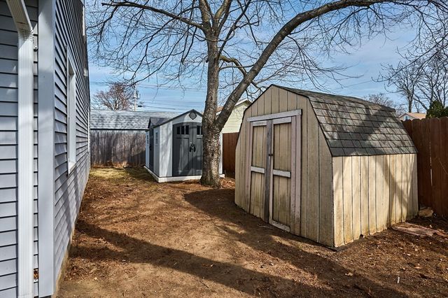 71 Ann St, Chicopee, MA 01020