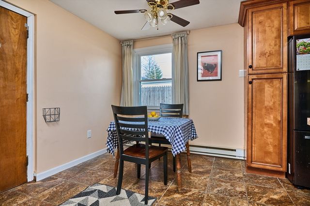 71 Ann St, Chicopee, MA 01020