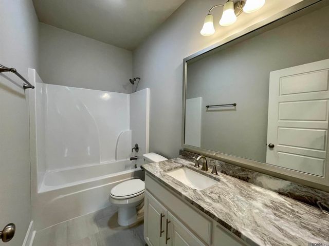 7228 Rolling Fork Rd, Baton Rouge, LA 70820