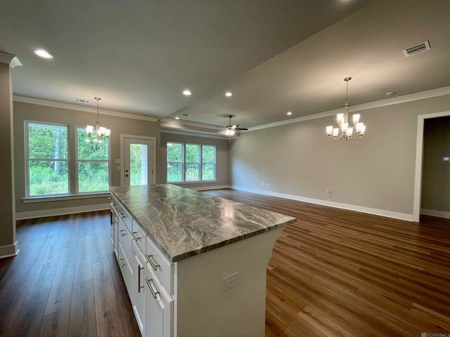 7228 Rolling Fork Rd, Baton Rouge, LA 70820