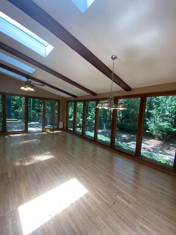 1260 Northcliff Trace, Roswell, GA 30076