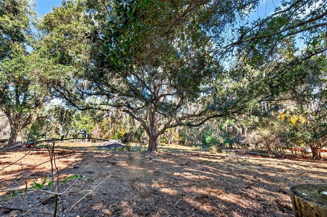 15340 NW 65TH AVENUE ROAD, Reddick, FL 32686