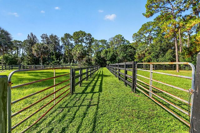 2602 SW 64th Court, Palm City, FL 34990