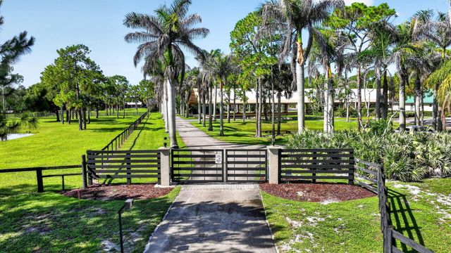2602 SW 64th Court, Palm City, FL 34990