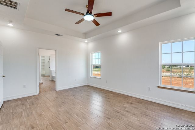 171 Hidden Ranch, Floresville, TX 78114