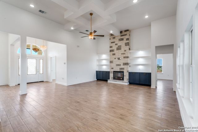 171 Hidden Ranch, Floresville, TX 78114