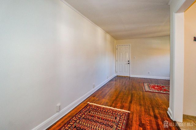 569 Main Street 1, Metuchen, NJ 08840