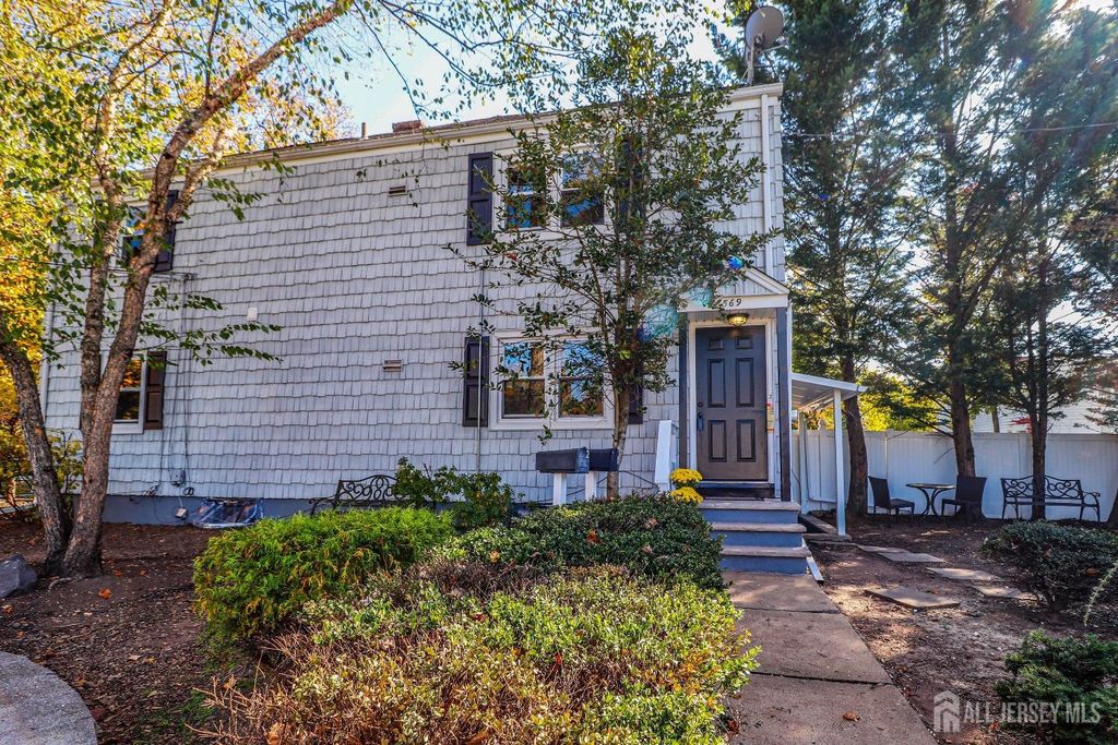 569 Main Street 1, Metuchen, NJ 08840