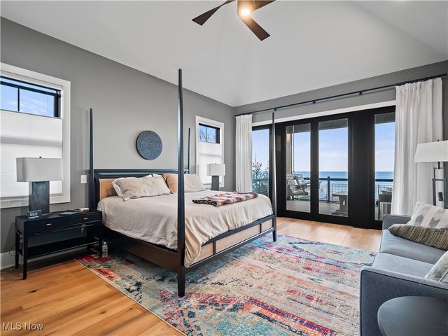 17788 Edgewater Drive, Lakewood, OH 44107