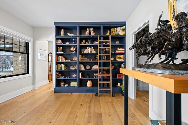 17788 Edgewater Drive, Lakewood, OH 44107