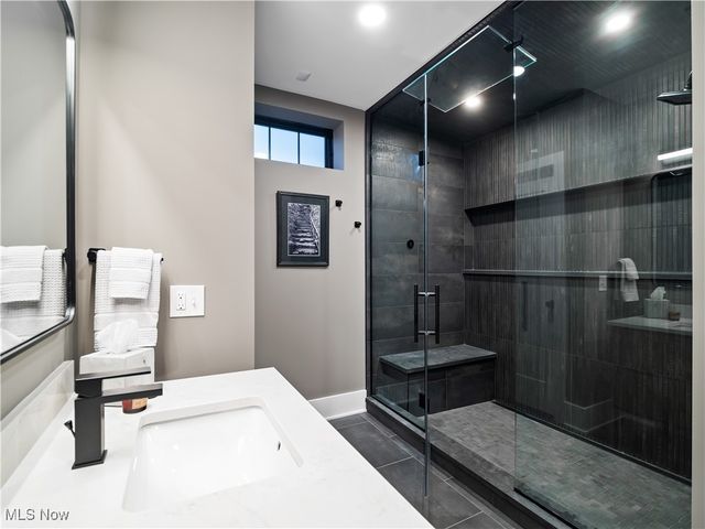 17788 Edgewater Drive, Lakewood, OH 44107