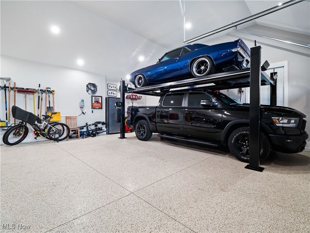 17788 Edgewater Drive, Lakewood, OH 44107