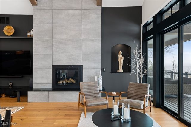 17788 Edgewater Drive, Lakewood, OH 44107