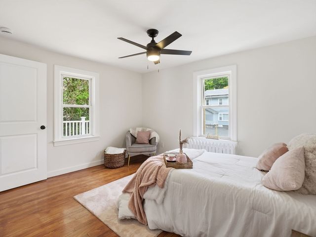 41 Bridgeport St, Worcester, MA 01604