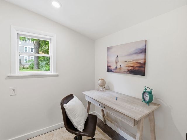 41 Bridgeport St, Worcester, MA 01604