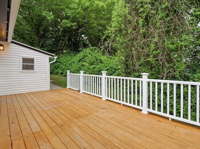 41 Bridgeport St, Worcester, MA 01604