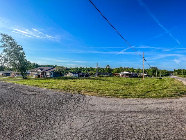 5623 HERITAGE HWY, Jefferson City, MO 65109