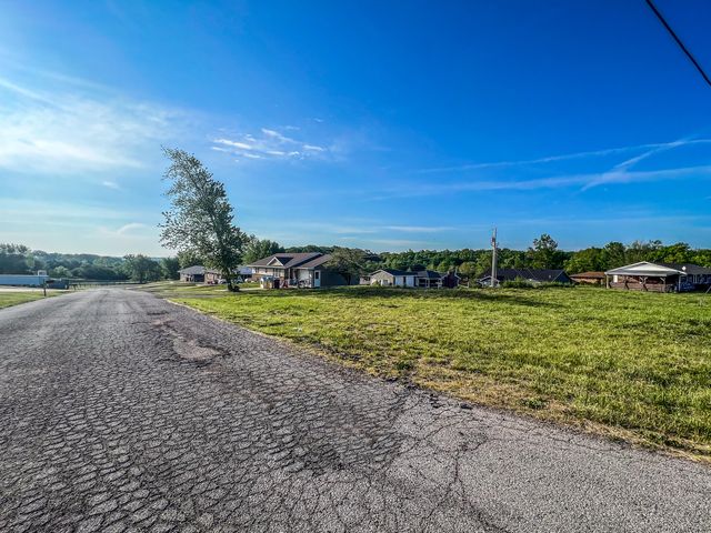 5623 HERITAGE HWY, Jefferson City, MO 65109