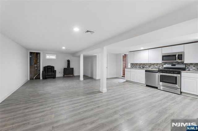 707 Chadwick Drive, Paramus, NJ 07652