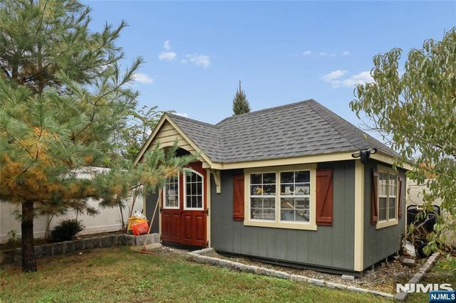 707 Chadwick Drive, Paramus, NJ 07652