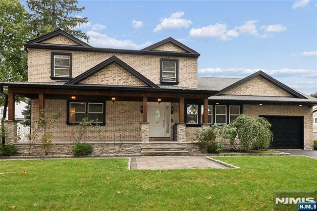 707 Chadwick Drive, Paramus, NJ 07652