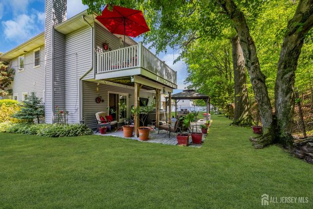 7 S Brook Drive, Milltown, NJ 08850