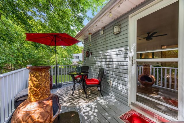 7 S Brook Drive, Milltown, NJ 08850