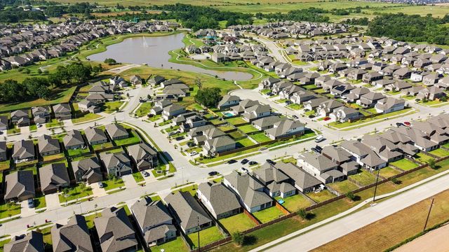 32523 Dew Crest Street, Fulshear, TX 77423