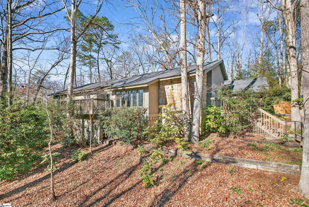 434 Henderson Road, Greenville, SC 29607