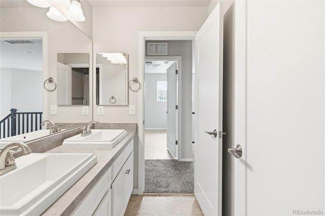 27141 E Frost Place, Aurora, CO 80016