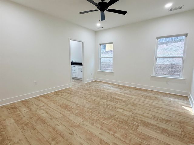 1015 Clinton Court, Alexander, AR 72002