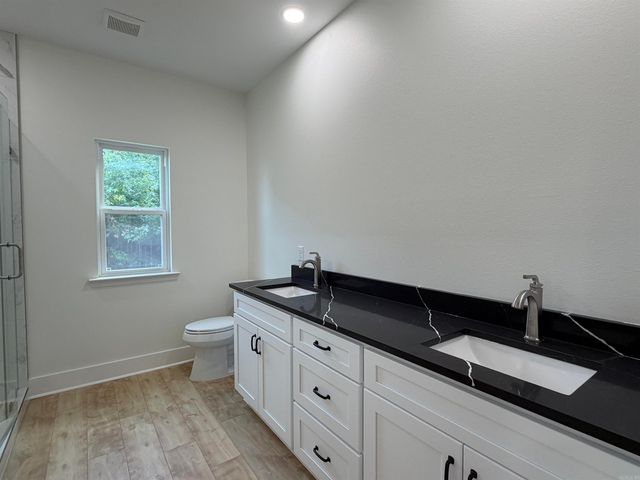 1015 Clinton Court, Alexander, AR 72002