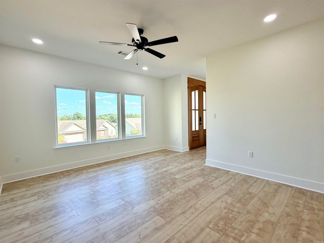 1015 Clinton Court, Alexander, AR 72002