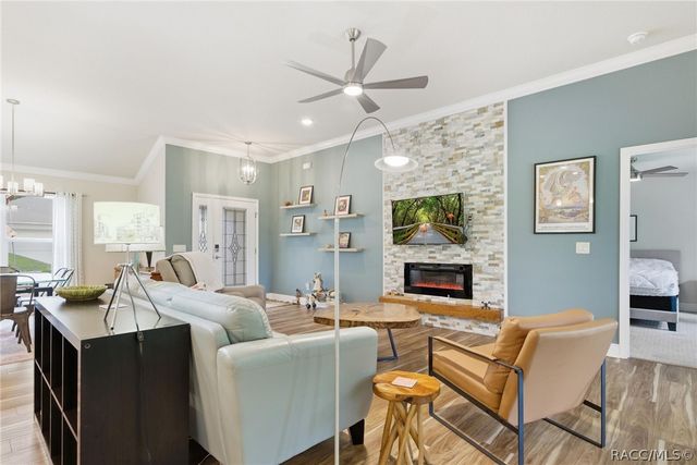 1724 E Gate Dancer Circle, Inverness, FL 34453