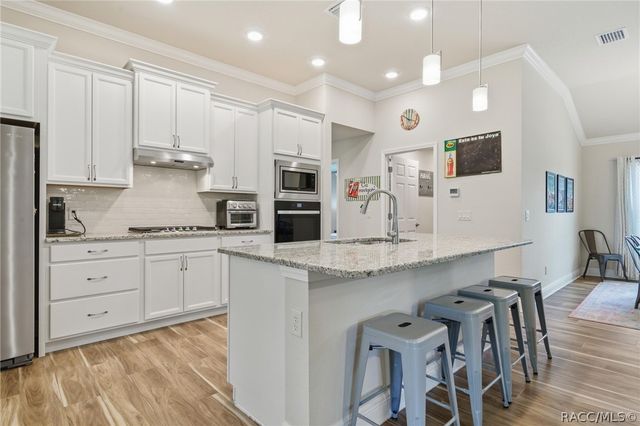 1724 E Gate Dancer Circle, Inverness, FL 34453