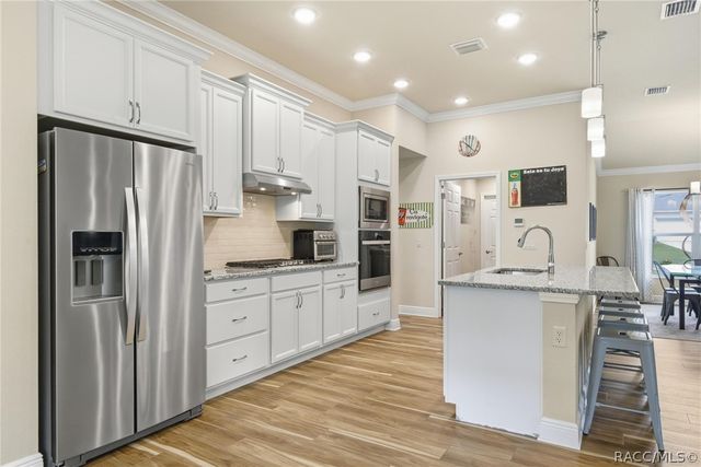 1724 E Gate Dancer Circle, Inverness, FL 34453