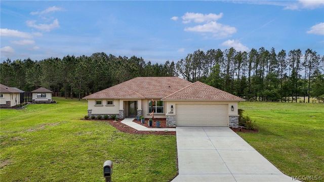 1724 E Gate Dancer Circle, Inverness, FL 34453