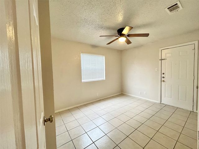 2300 Cedrick CV A, Austin, TX 78748