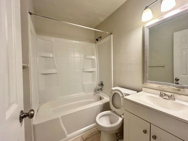 2300 Cedrick CV A, Austin, TX 78748