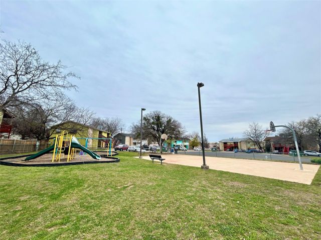 2300 Cedrick CV A, Austin, TX 78748