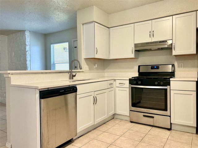 2300 Cedrick CV A, Austin, TX 78748